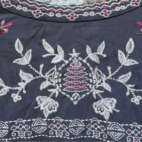 Caite Embroidered Top Handmade with Heart - Picture 8 of 12